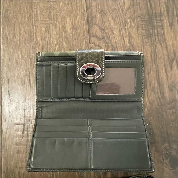 Coach Penelope Signature Tote in Forest Green - Picture 4 of 5